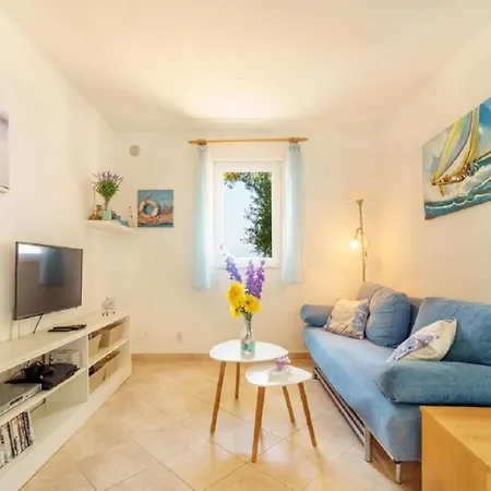 Lumbarda Resort Apartments Appartamento