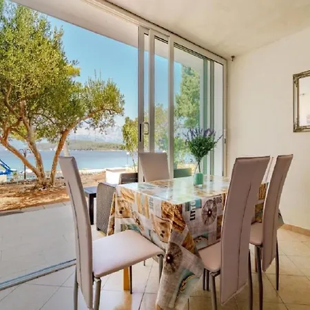Appartamento Lumbarda Resort Apartments Lumbarda